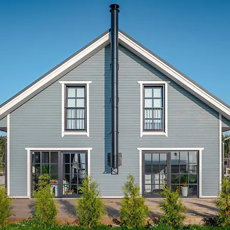 Pakri Parun Apartahotel