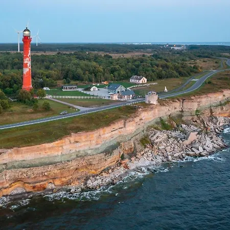 Pakri Parun Aparthotel *