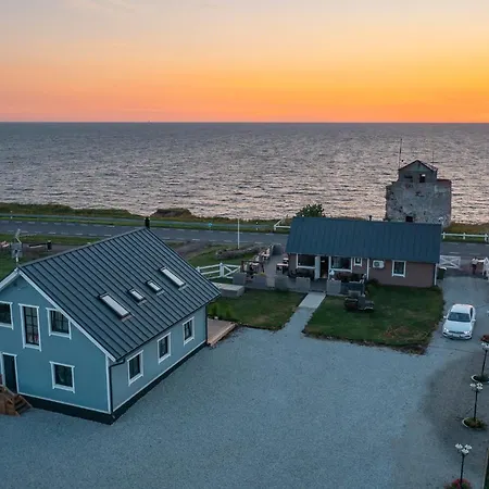 Pakri Parun Apartahotel *